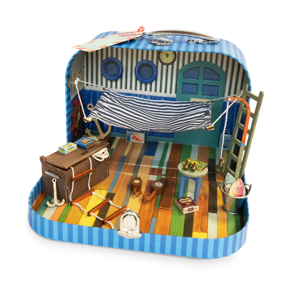 Opengeklapt Muizenhuis To Go Opa’s Zeeman Kajuit met hangmat, meubels en maritieme details