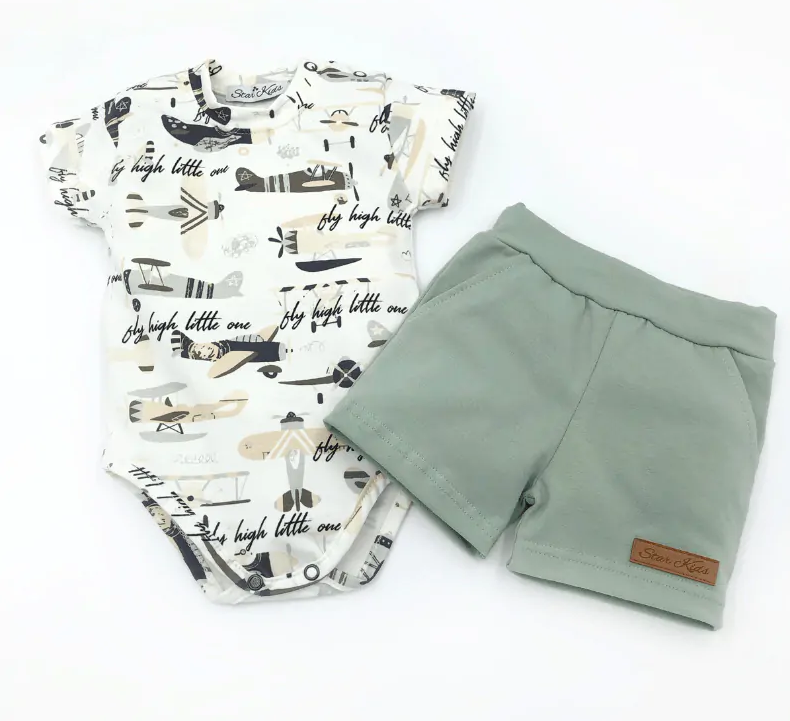 korte body en korte broek